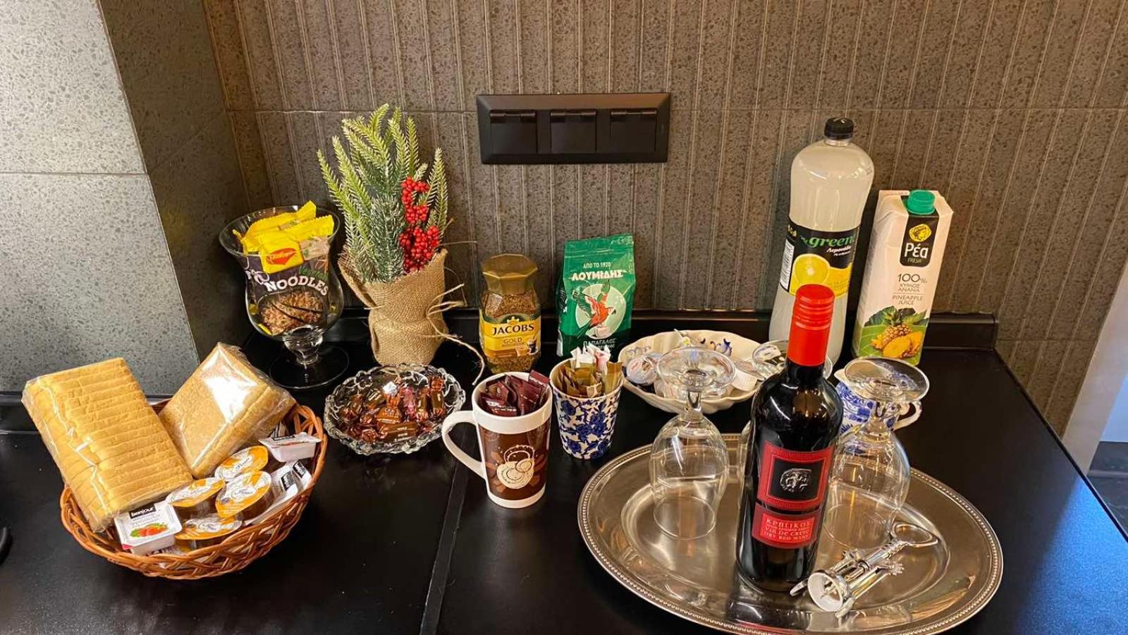 Sarakin'S Mansion Luxury Retreat Apartman Athén Kültér fotó